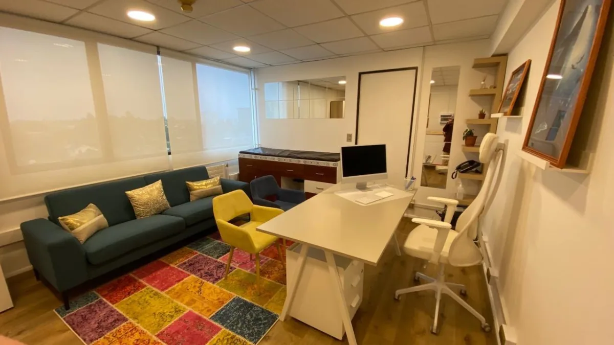 Consulta Dra. Badilla — Oficina 702